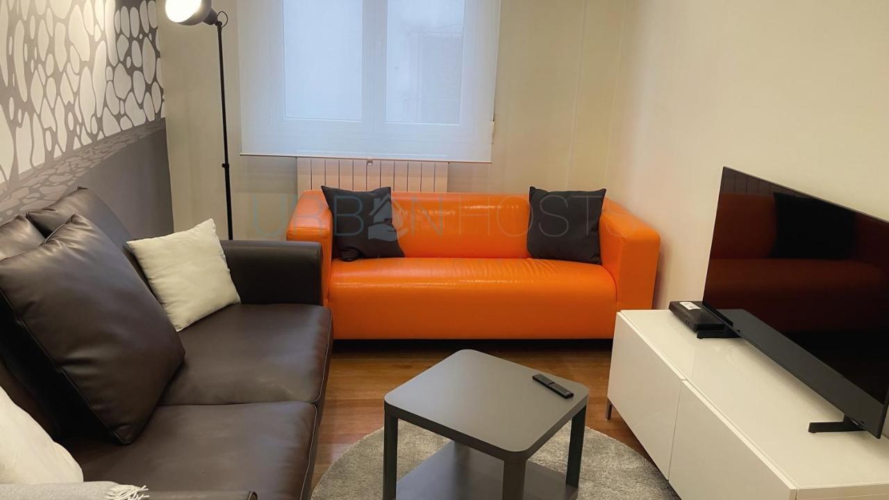 Vivienda Turistica Urbana En Santuchu, Comoda, Funcional Y Con Parking Bilbau Exterior foto
