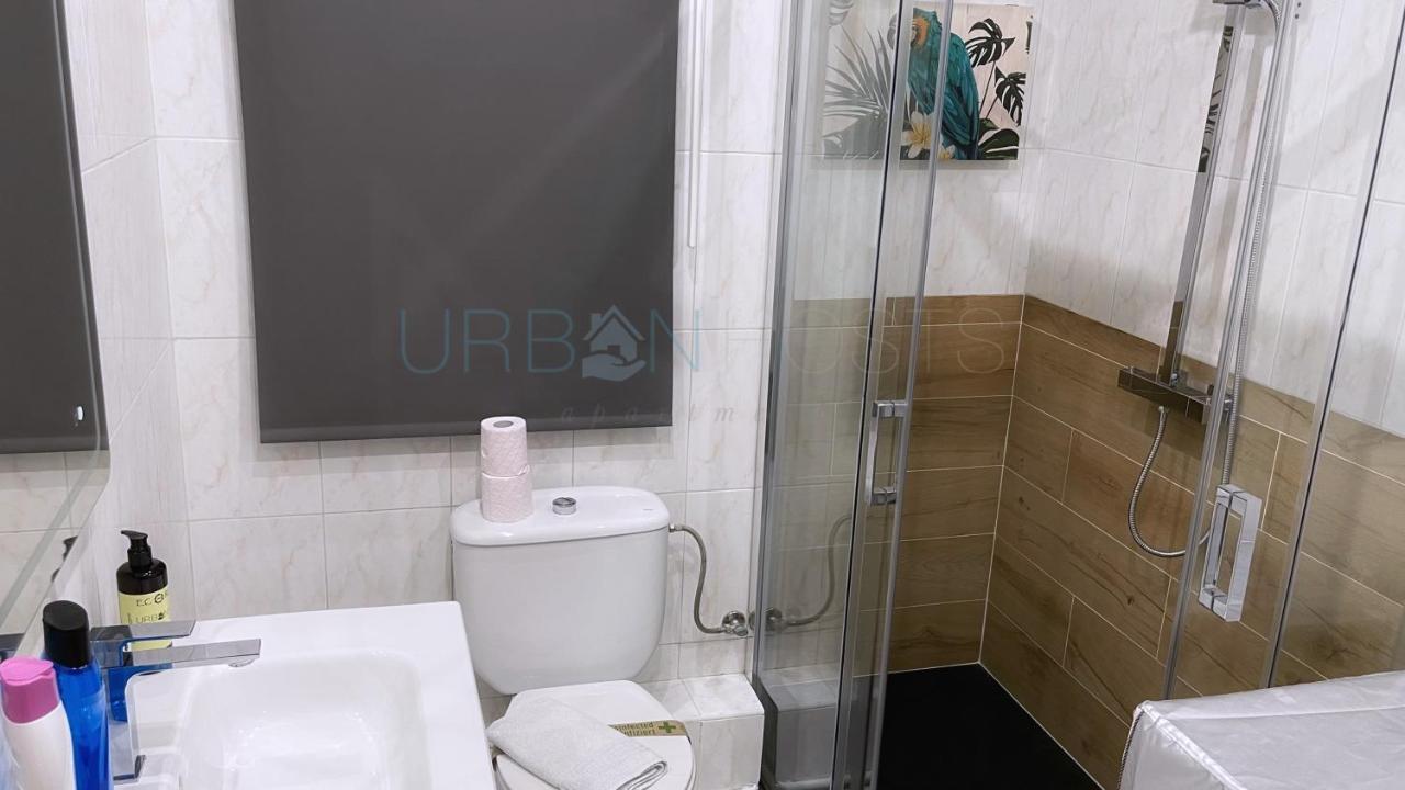 Vivienda Turistica Urbana En Santuchu, Comoda, Funcional Y Con Parking Bilbau Exterior foto